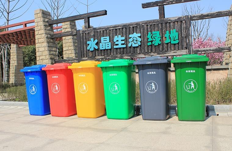 助力鄉(xiāng)村振興戰(zhàn)略，林輝環(huán)衛(wèi)垃圾桶從不缺席